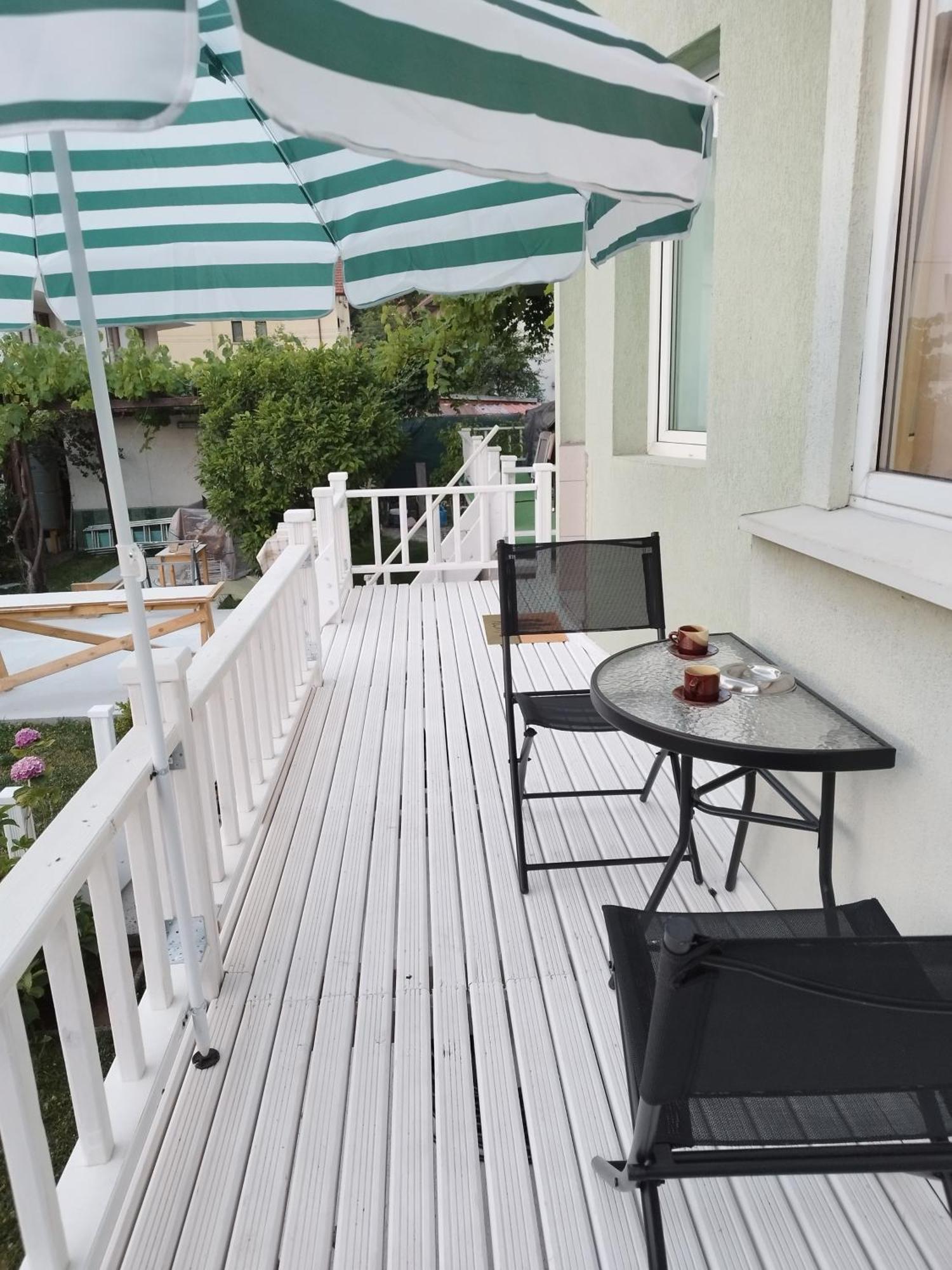 Aleks Guest House サモコフ エクステリア 写真